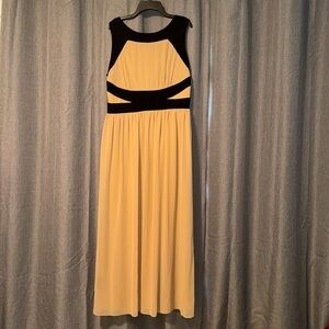 ENFOCUS STUDIO LONG DRESS SIZE 12
